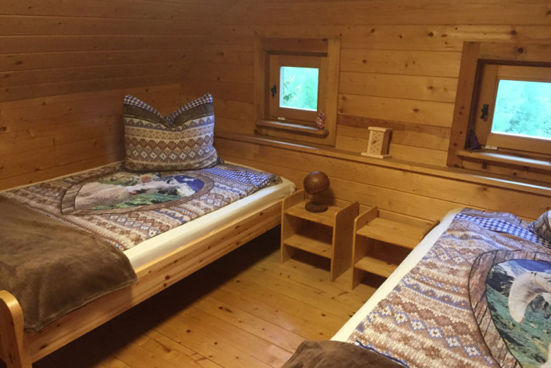 Bildergalerie mit Fotos der Hütte Innen- und Außenansichten